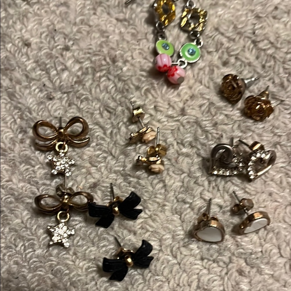 Assorted Earrings Set - image 1